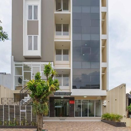 Reddoorz Plus Near Eka Hospital Bsd 5 Dadap Екстер'єр фото