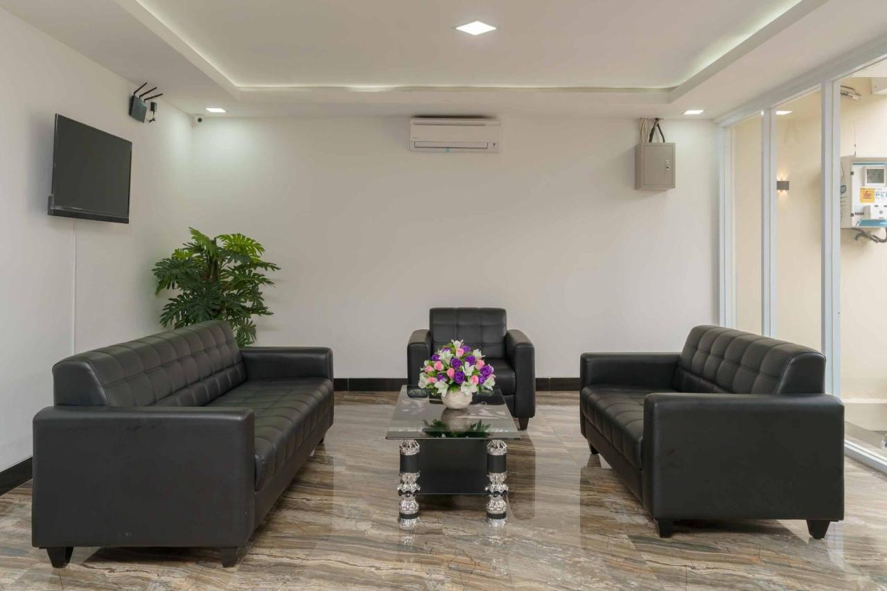 Reddoorz Plus Near Eka Hospital Bsd 5 Dadap Екстер'єр фото